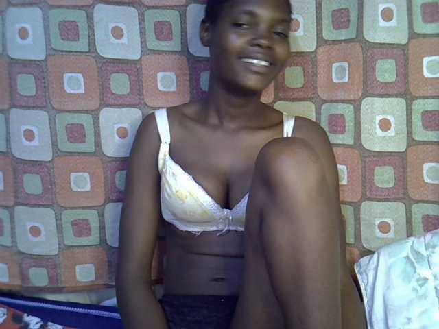 Slender-kerry live cam on BongaCams