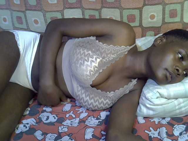Slender-kerry live cam on BongaCams