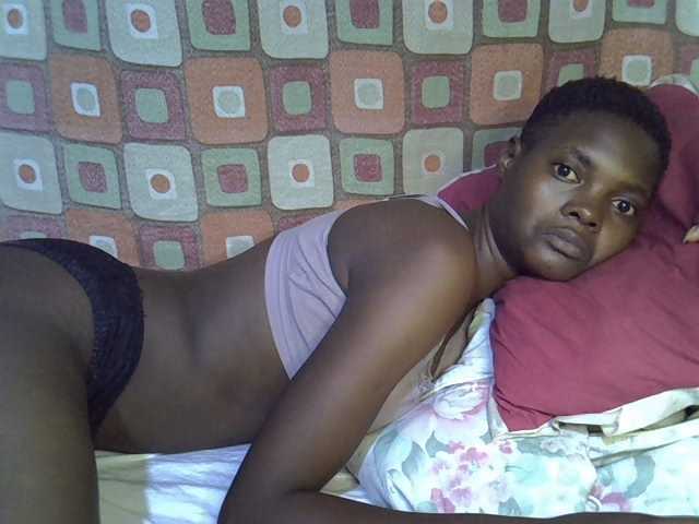 Slender-kerry live cam on BongaCams
