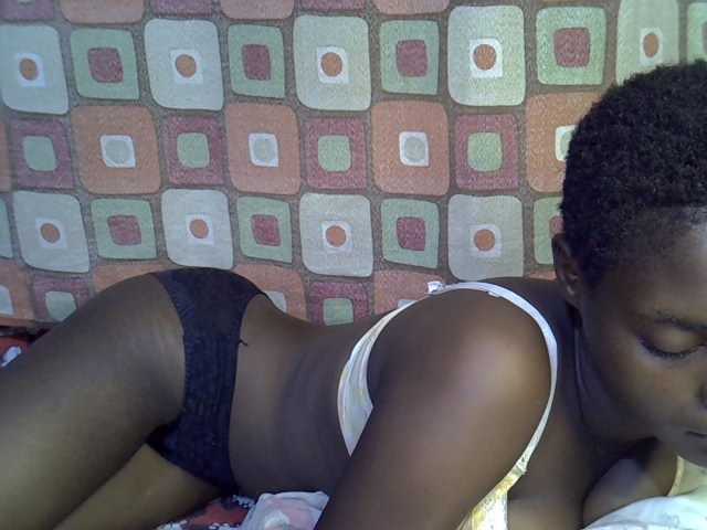 Slender-kerry live cam on BongaCams
