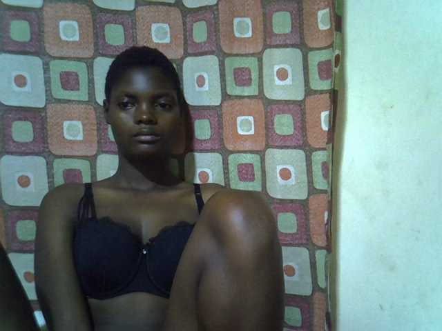 Slender-kerry live cam on BongaCams
