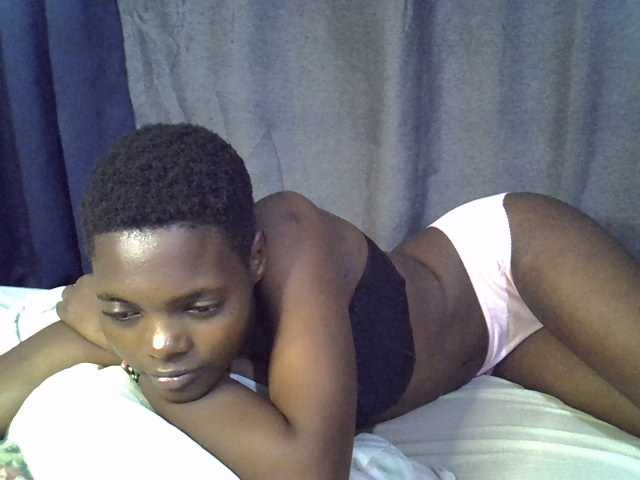 Slender-kerry live cam on BongaCams