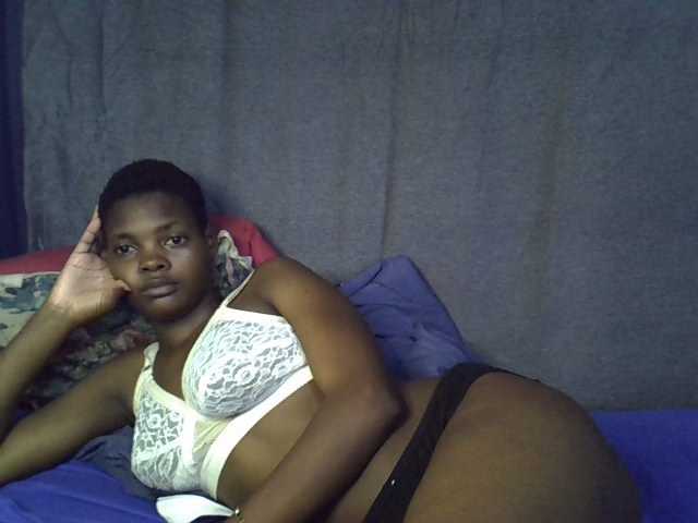 Slender-kerry live cam on BongaCams