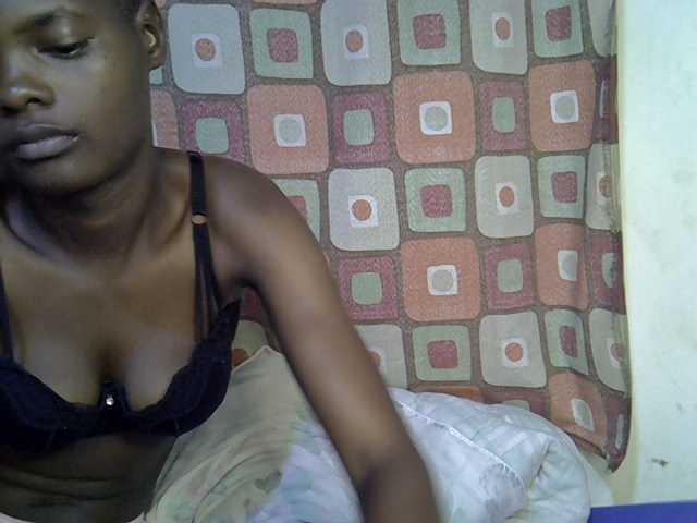 Slender-kerry live cam on BongaCams