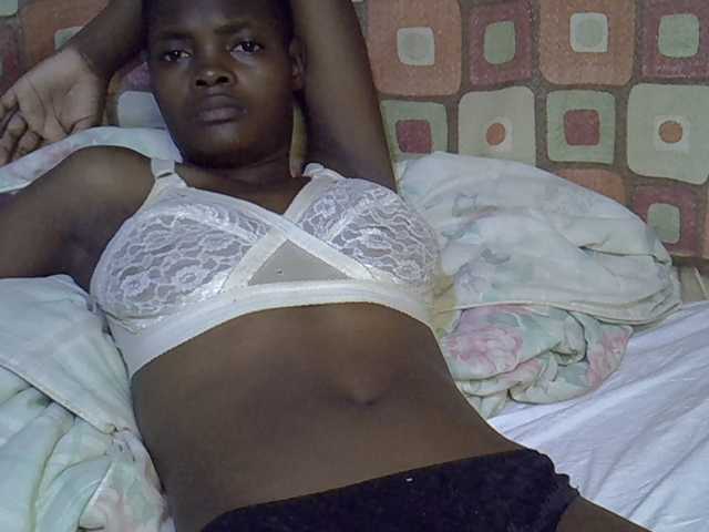 Slender-kerry live cam on BongaCams