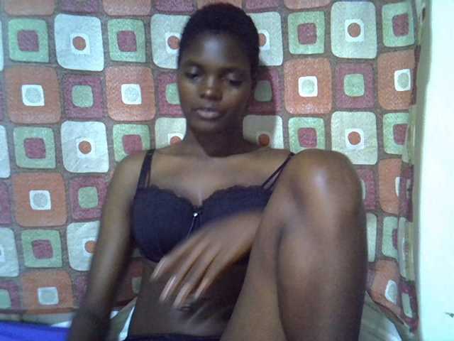 Slender-kerry live cam on BongaCams