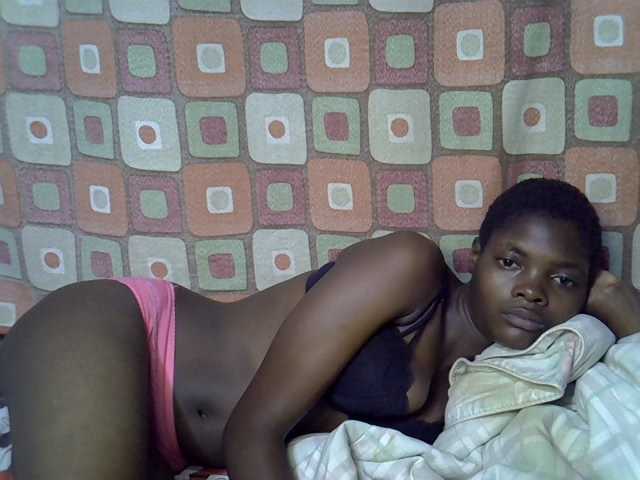 Slender-kerry live cam on BongaCams