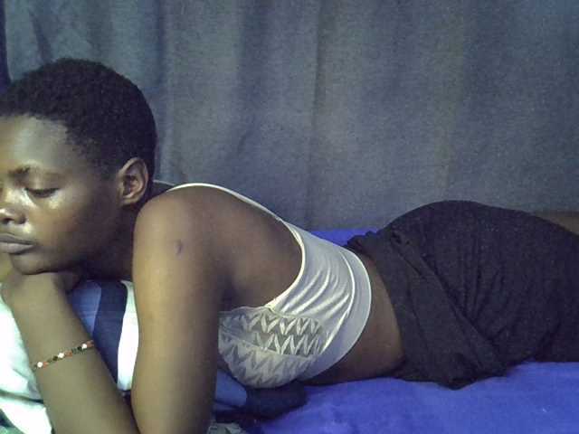 Slender-kerry live cam on BongaCams