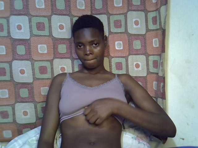 Slender-kerry live cam on BongaCams