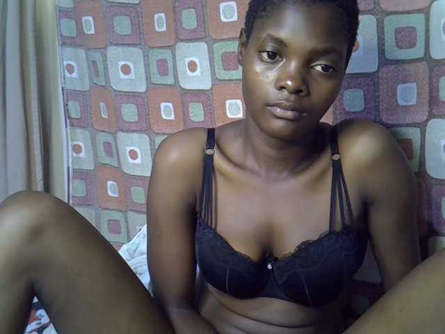 Slender-kerry live cam on BongaCams