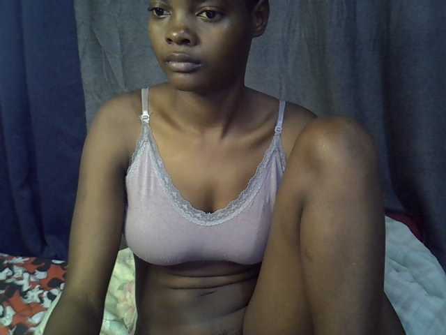 Slender-kerry live cam on BongaCams