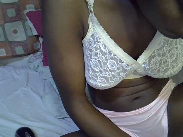 Slender-kerry live cam on BongaCams