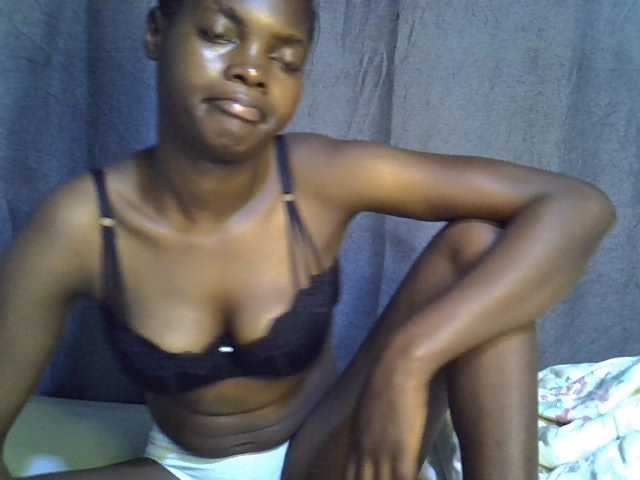 Slender-kerry live cam on BongaCams