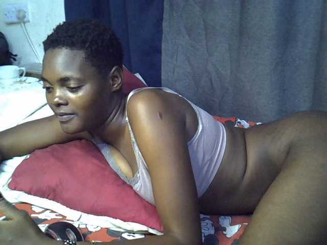 Slender-kerry live cam on BongaCams