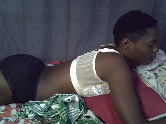 Slender-kerry live cam on BongaCams