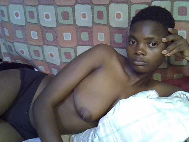 Slender-kerry live cam on BongaCams