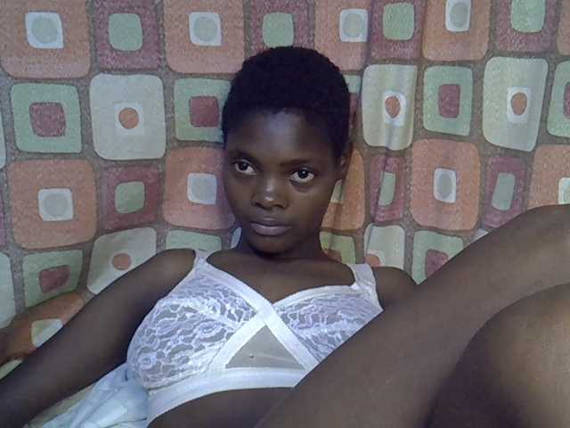 Slender-kerry live cam on BongaCams