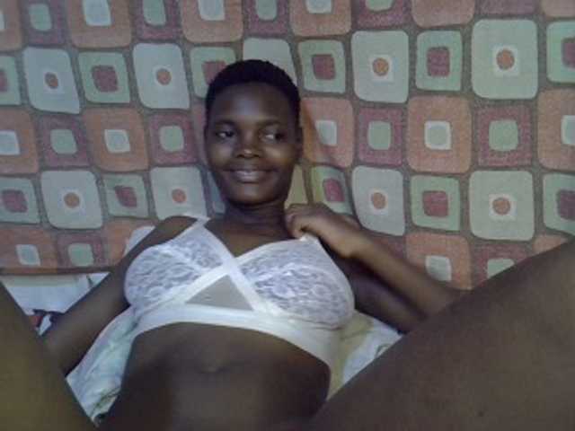 Slender-kerry live cam on BongaCams