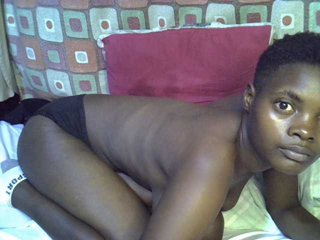 Slender-kerry live cam on BongaCams