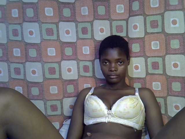 Slender-kerry live cam on BongaCams