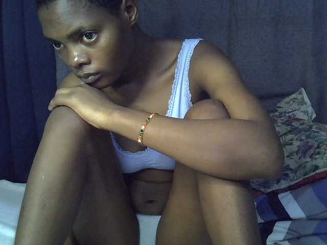 Slender-kerry live cam on BongaCams