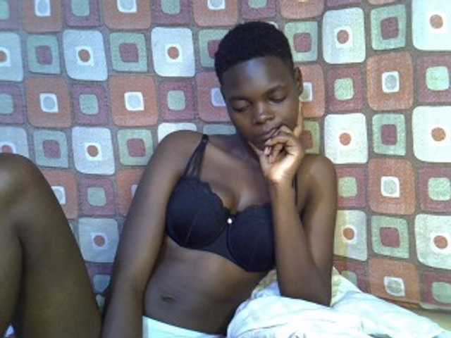 Slender-kerry live cam on BongaCams