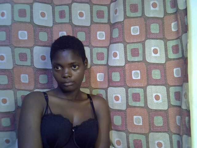 Slender-kerry live cam on BongaCams
