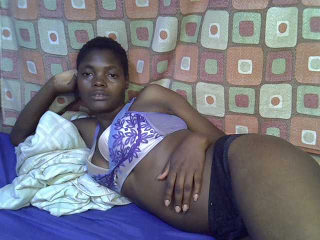 Slender-kerry live cam on BongaCams