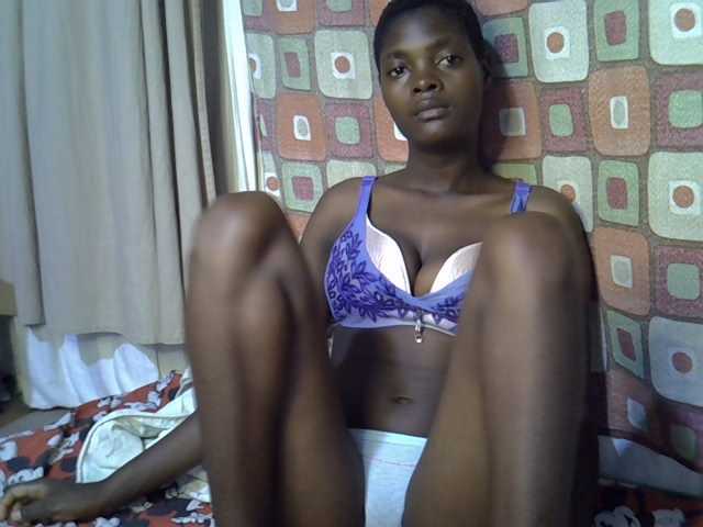 Slender-kerry live cam on BongaCams