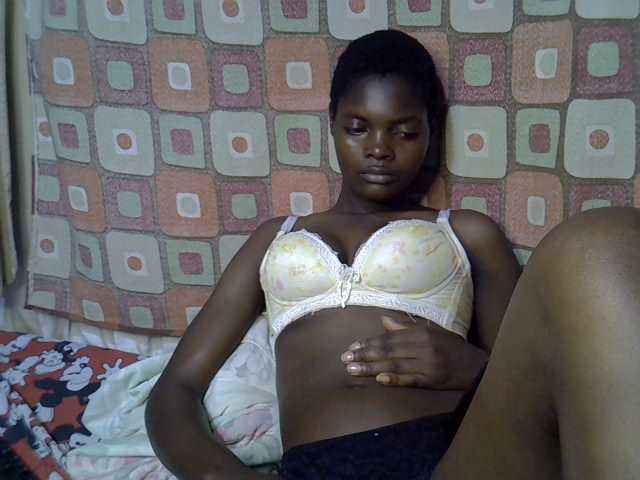 Slender-kerry live cam on BongaCams