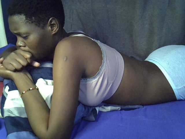 Slender-kerry live cam on BongaCams