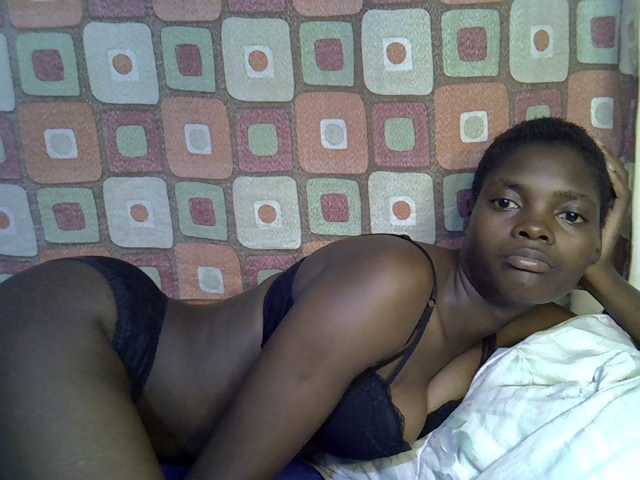 Slender-kerry live cam on BongaCams