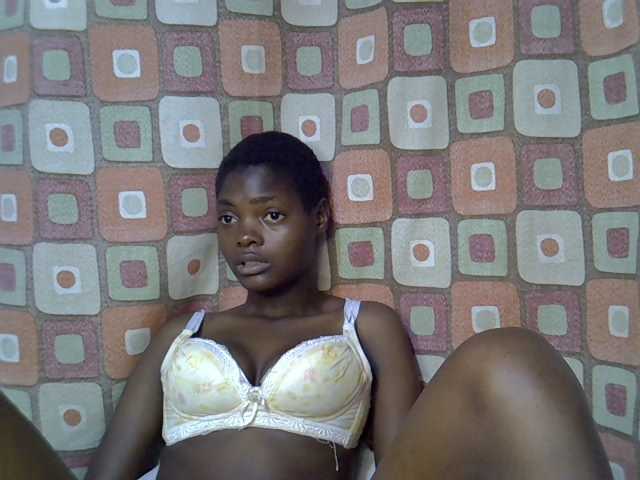 Slender-kerry live cam on BongaCams