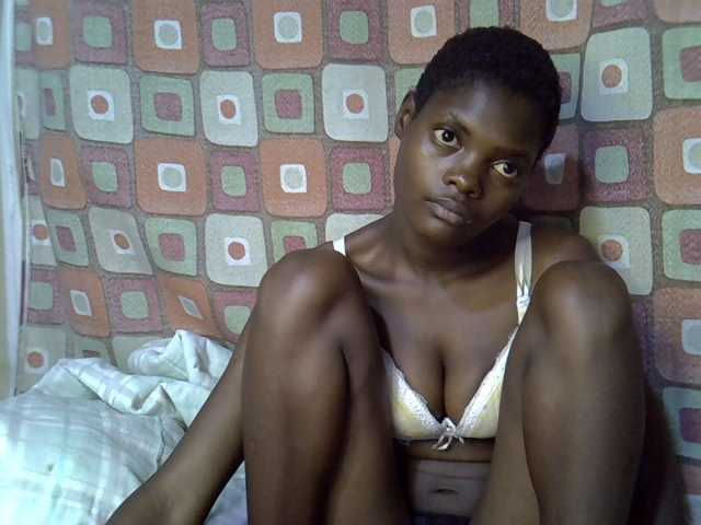 Slender-kerry live cam on BongaCams