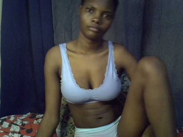 Slender-kerry live cam on BongaCams
