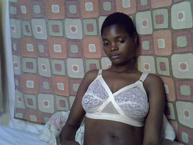 Slender-kerry live cam on BongaCams