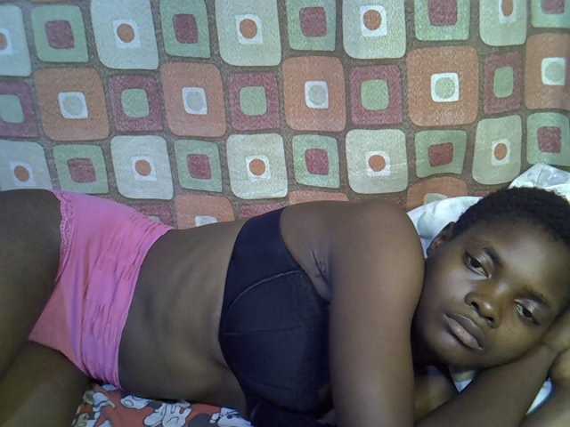 Slender-kerry live cam on BongaCams
