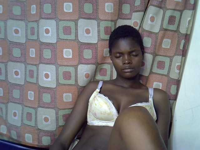 Slender-kerry live cam on BongaCams