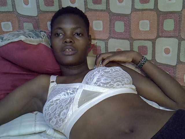 Slender-kerry live cam on BongaCams