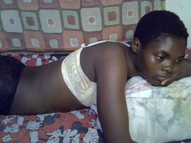 Slender-kerry live cam on BongaCams