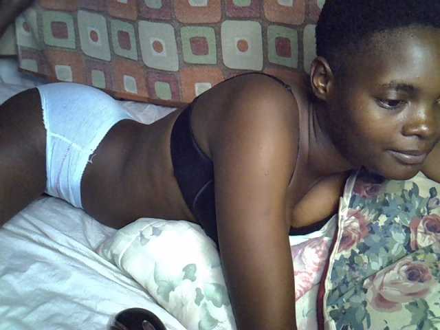 Slender-kerry live cam on BongaCams