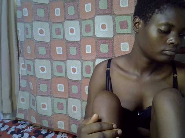 Slender-kerry live cam on BongaCams
