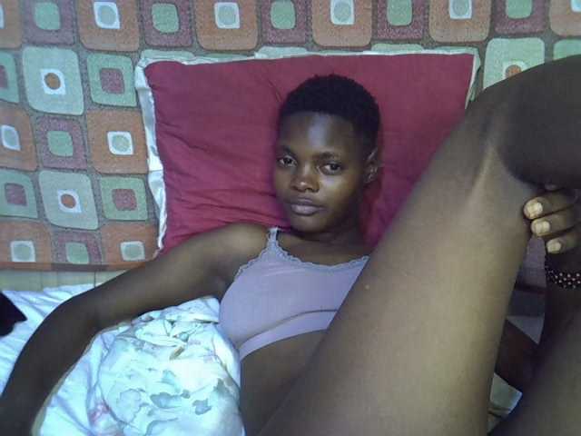Slender-kerry live cam on BongaCams