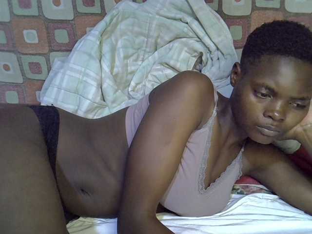 Slender-kerry live cam on BongaCams