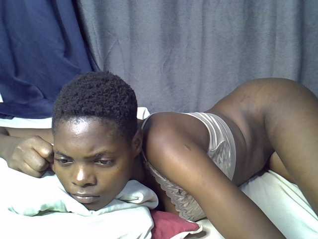 Slender-kerry live cam on BongaCams