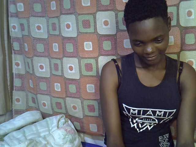 Slender-kerry live cam on BongaCams