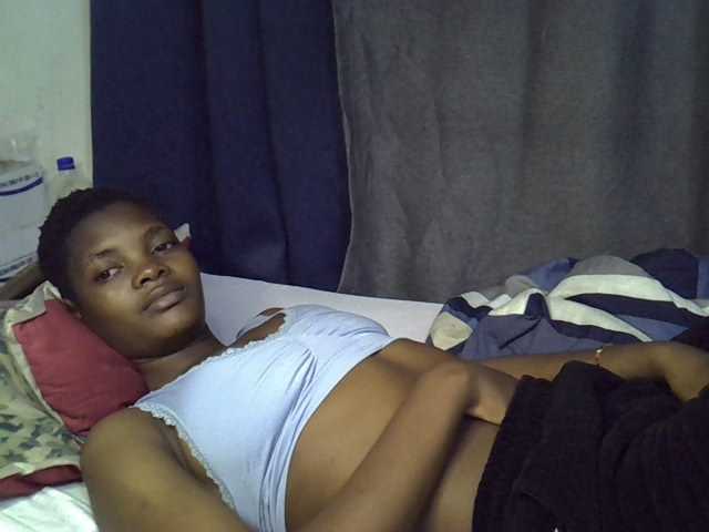 Slender-kerry live cam on BongaCams