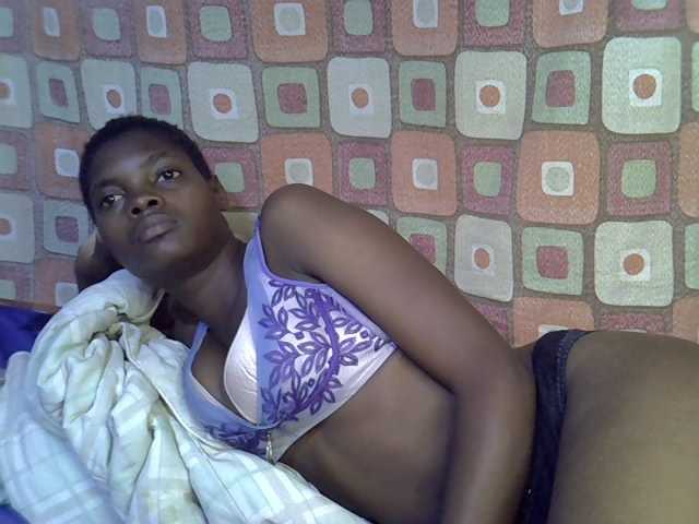 Slender-kerry live cam on BongaCams