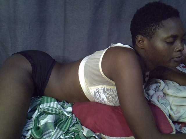 Slender-kerry live cam on BongaCams
