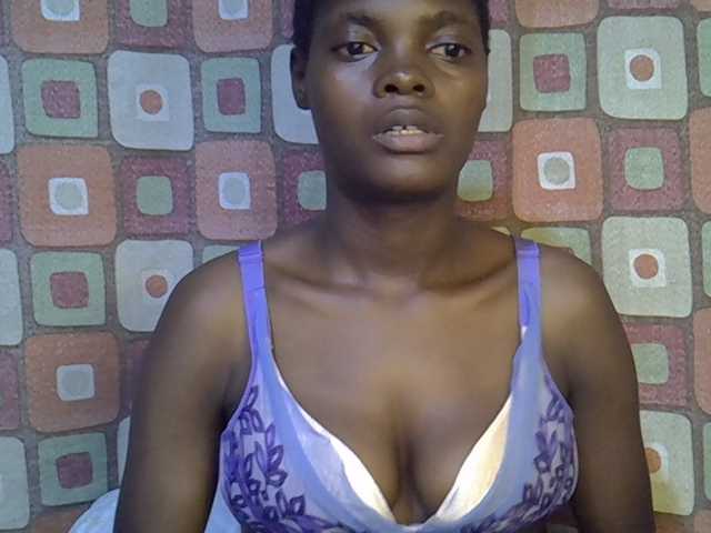 Slender-kerry live cam on BongaCams